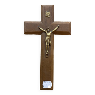 Petit crucifix en bois