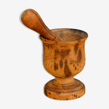 Mortier et pilon anciens, bois massif