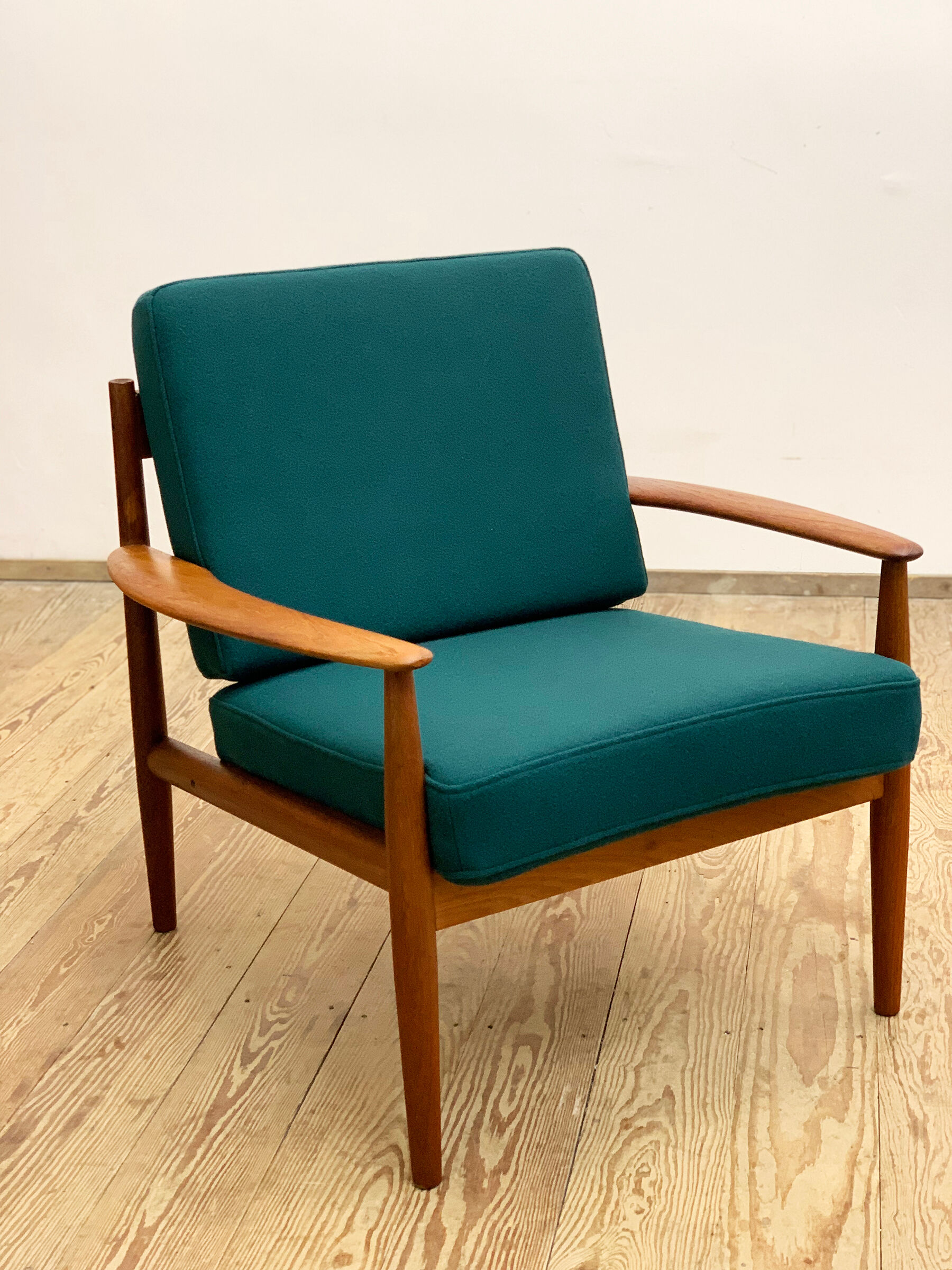 Mid Century Modern Teak armchair or easy chair by Grete Jalk for France & Son, Danish Design, 1950er