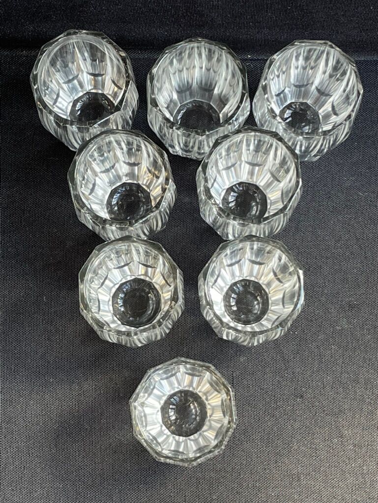 Liquor cabaret - Art Deco - Blown and cut crystal, mahogany or ebony macassar and stainless steel