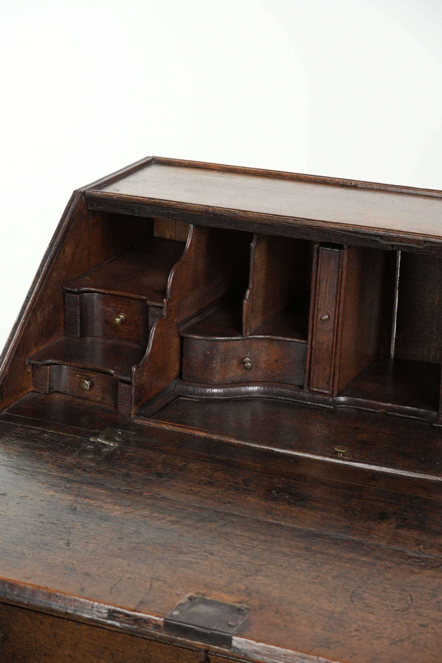 Secretary in ancient English oak from the early 18th century.