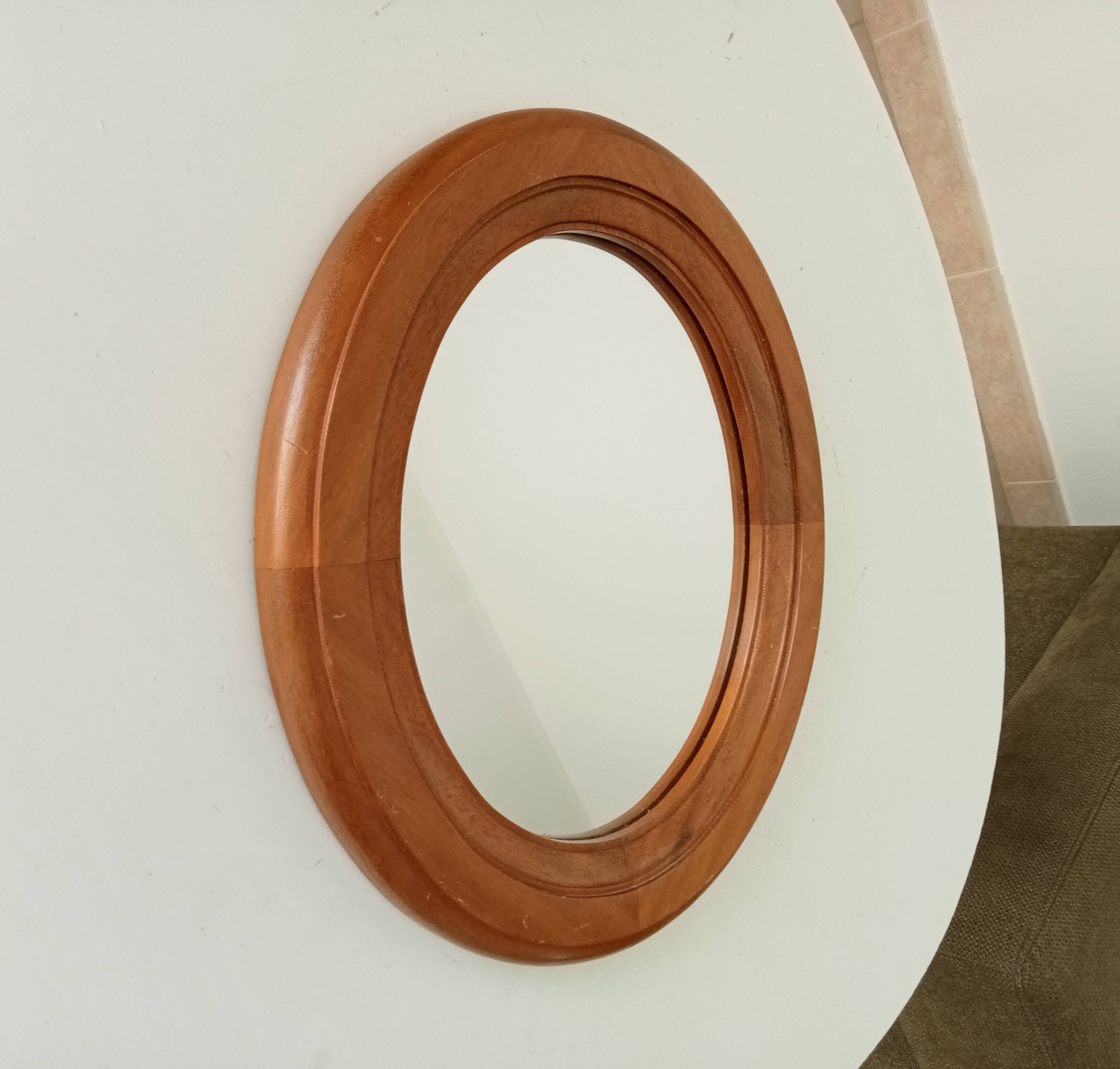 Vintage oval mirror in solid oak 36*31 cm