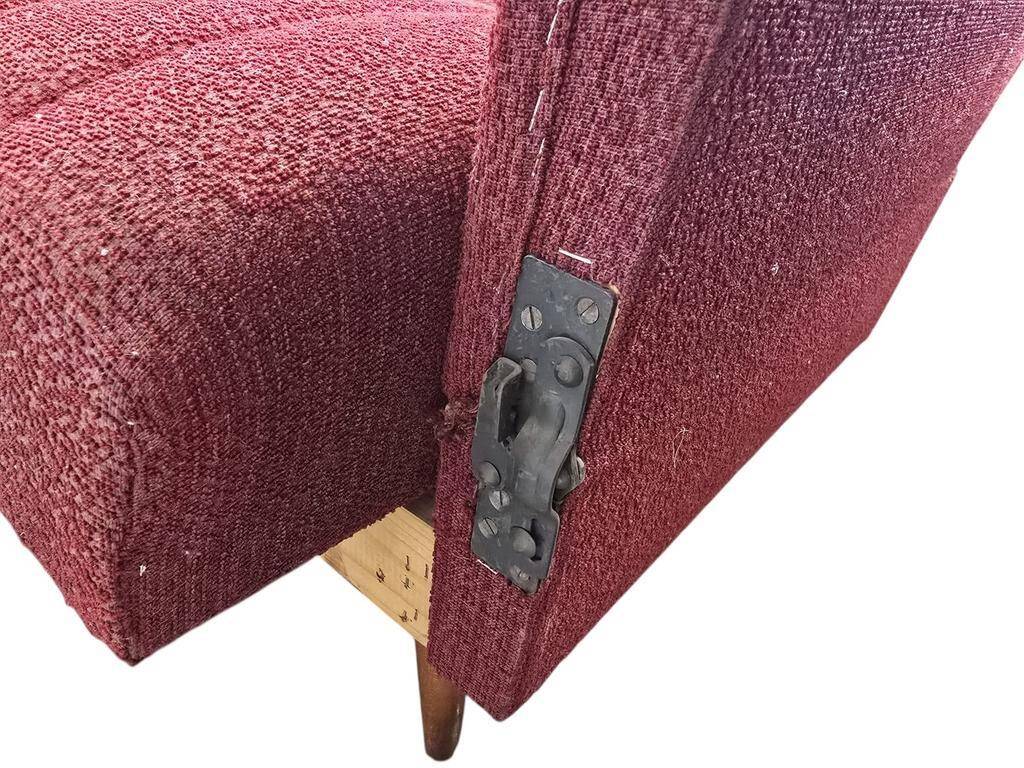 Vintage wooden canapé / bench