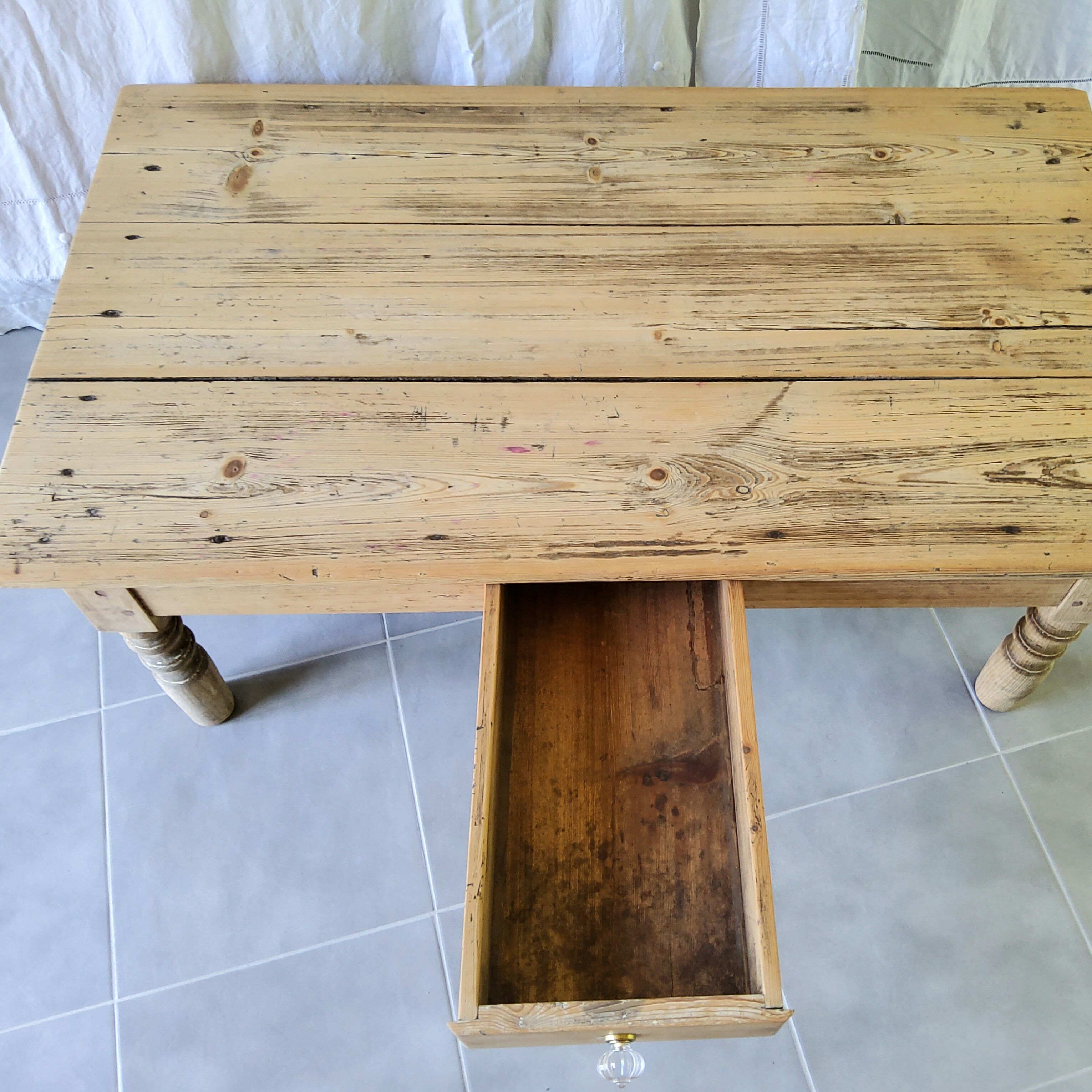 Farmhouse table