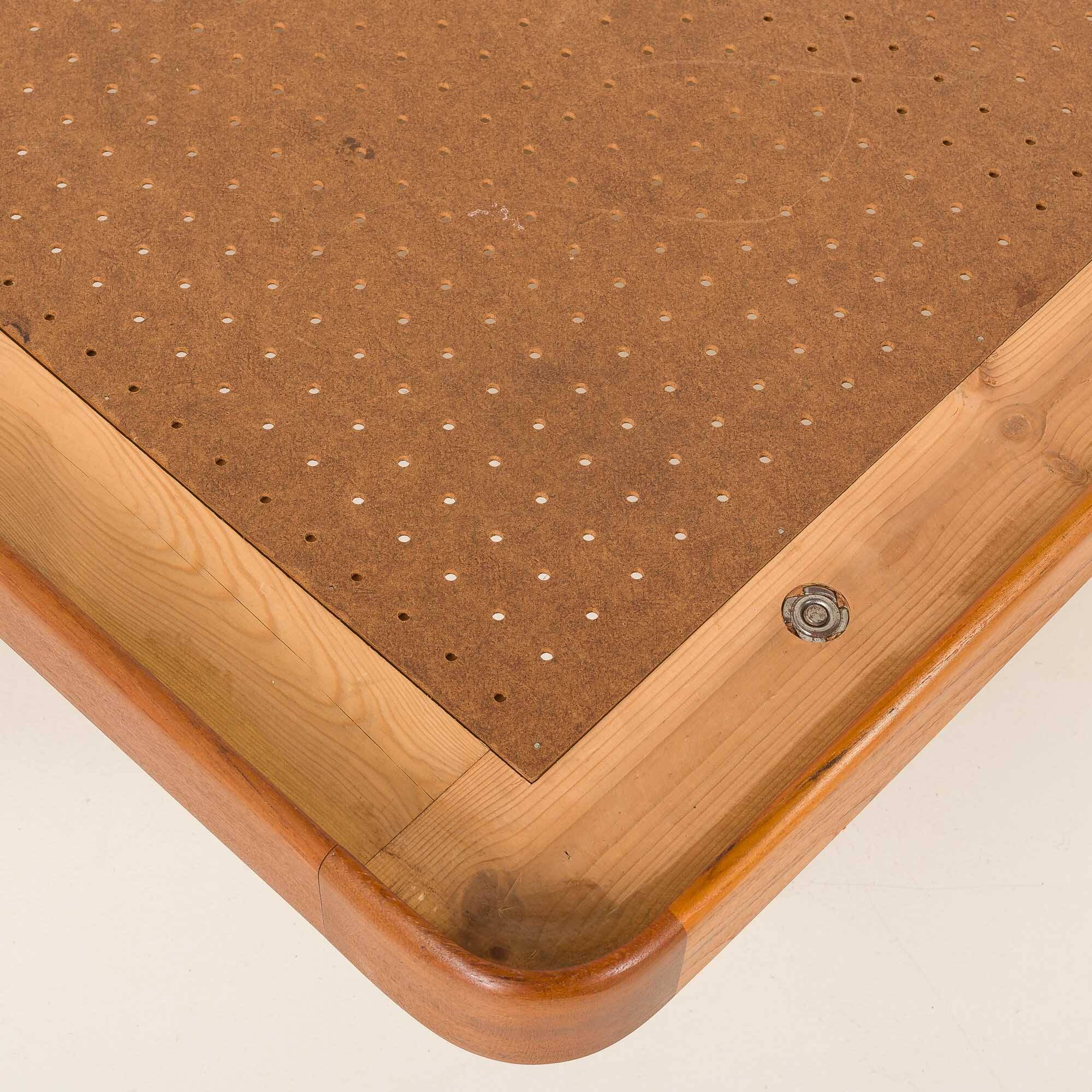 Danish teak daybed in thick boucle fabric, 1960s