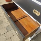 Commode vintage relookée – Style malle de marine