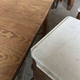 Paire de tables de chevet anciennes