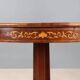 Table ancienne Charles X en acajou marqueté, Italie, XIXe siècle