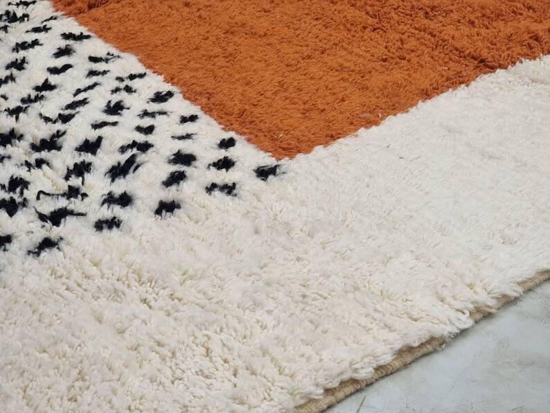 Handmade Berber rug 250cm x 150cm
