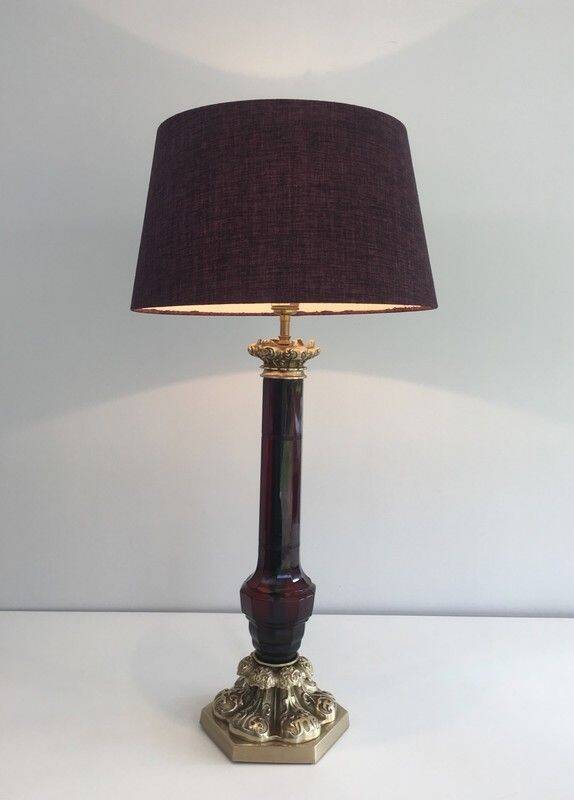Attributable to Cristal & Bronze Paris. Important lamp in red crystal and chiselled bronze.