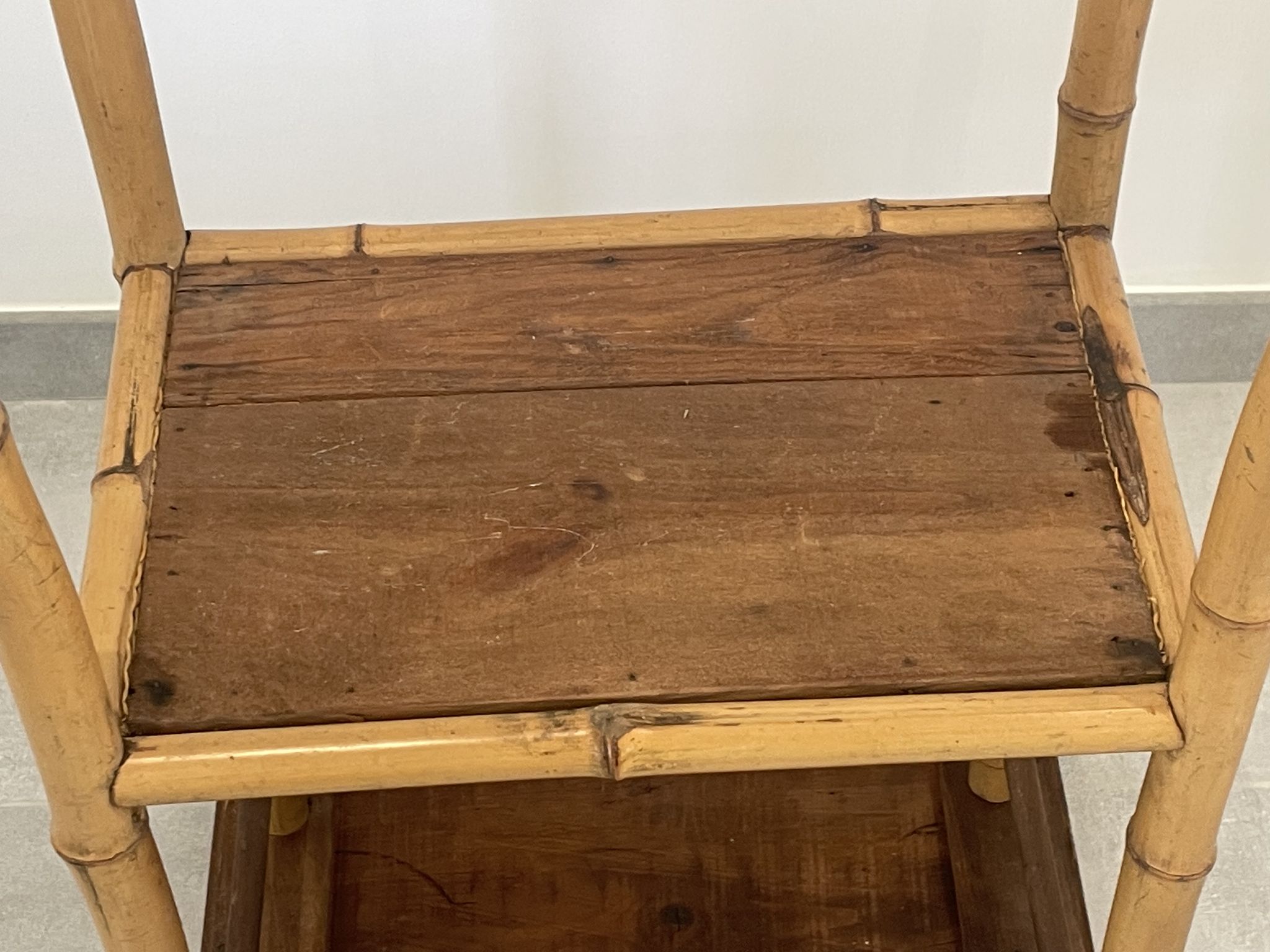 Table d'appoint, desserte en bambou et bois, vintage