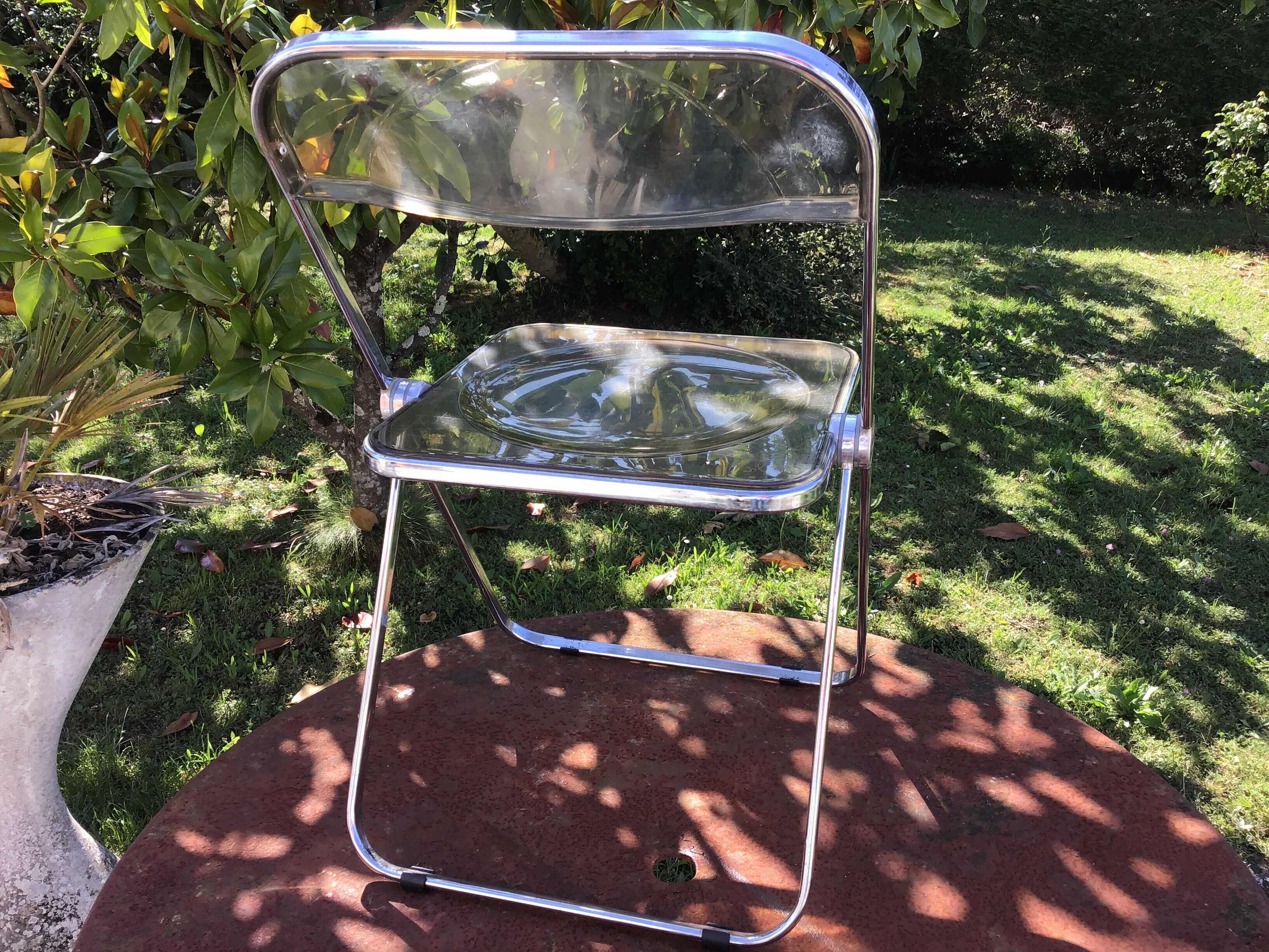 Plia chair by Giancarlo Piretti for Castelli