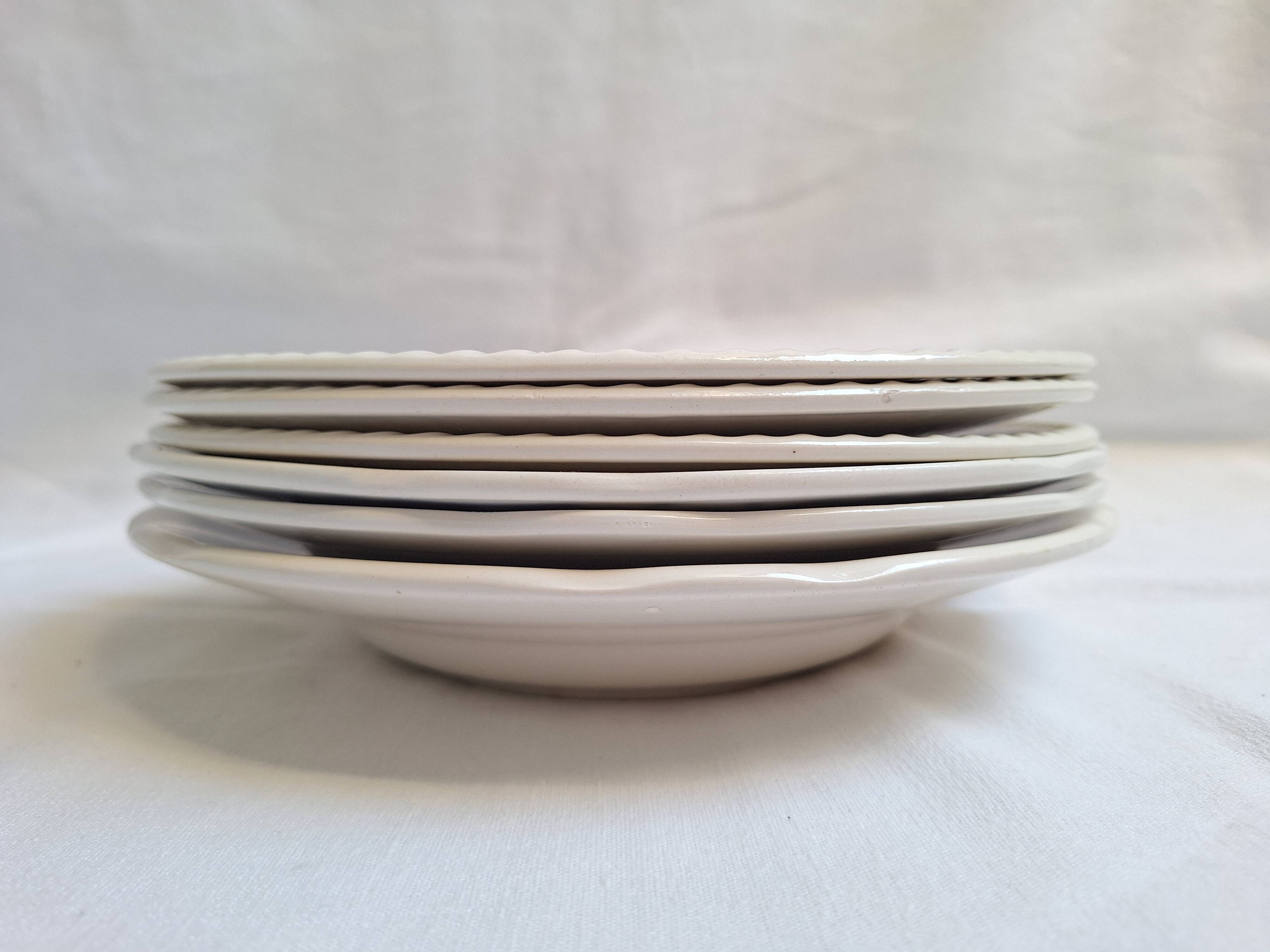 Assiettes creuses bleues paysage