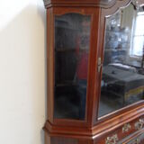 Cabinet en porcelaine d’acajou antique