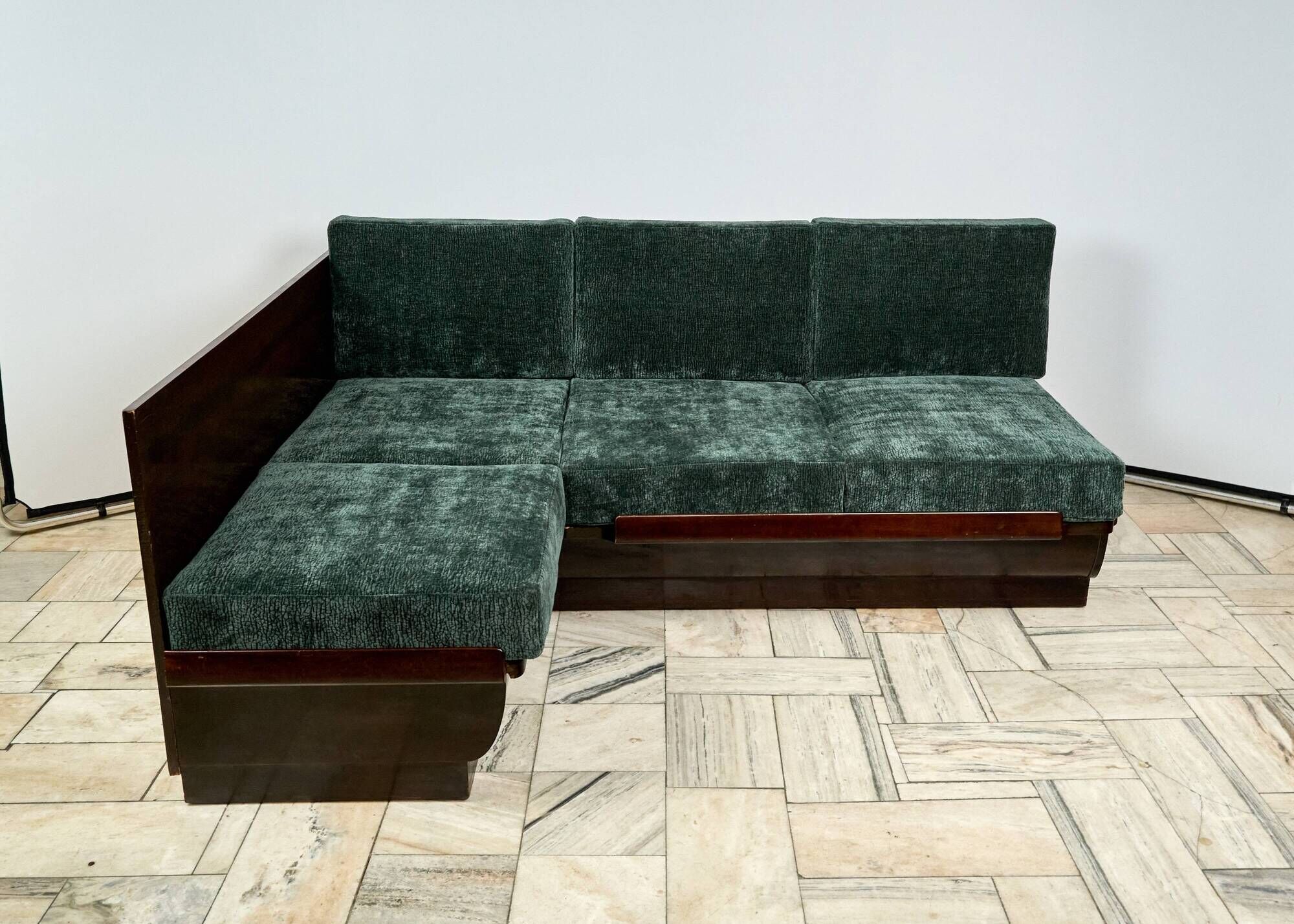 Art Déco corner sofabed by Jindřich Halabala for UP Závody in 1950s