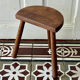 Tabouret tripode vintage en bois