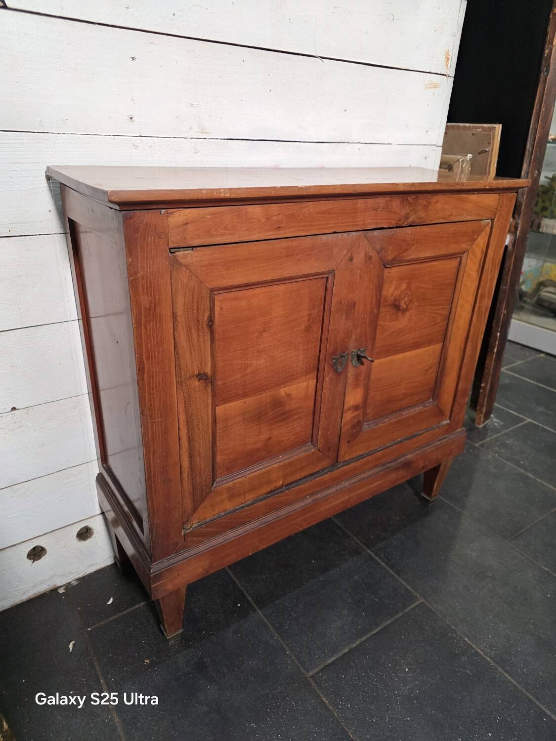 Low buffet in solid cherry wood from the 19th century (shallow)