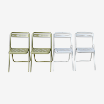 Série de 4 chaises pliantes, en métal