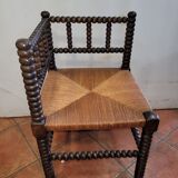 Corner mulched armchair