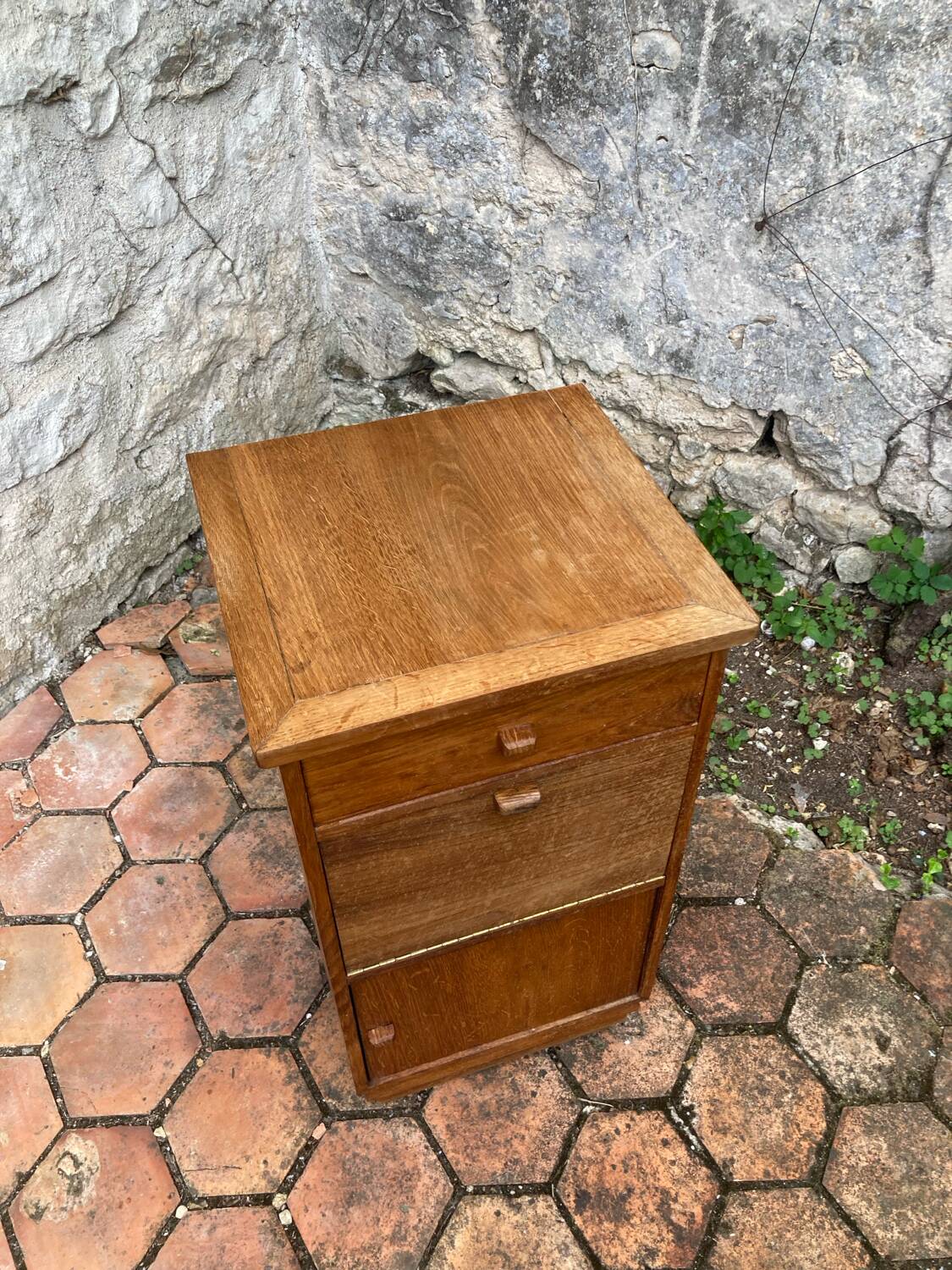 Meuble de rangement ancien