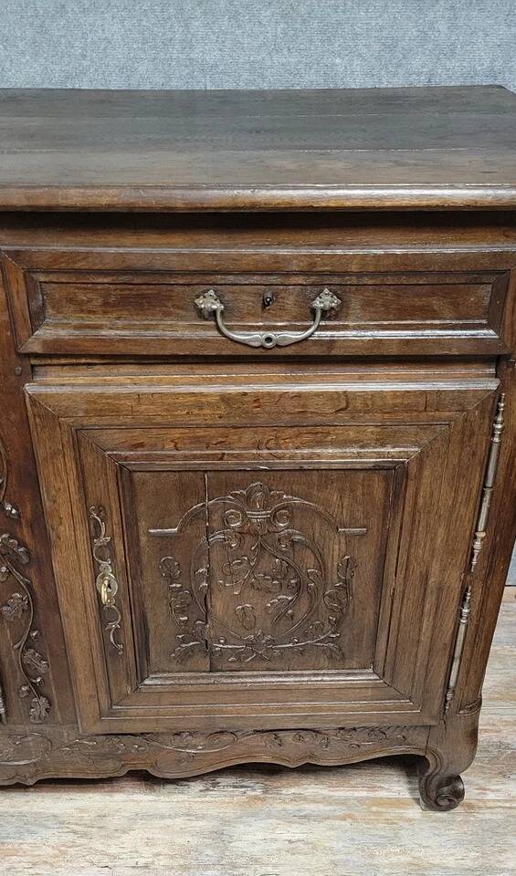 Important Louis XV period sideboard in carved solid oak