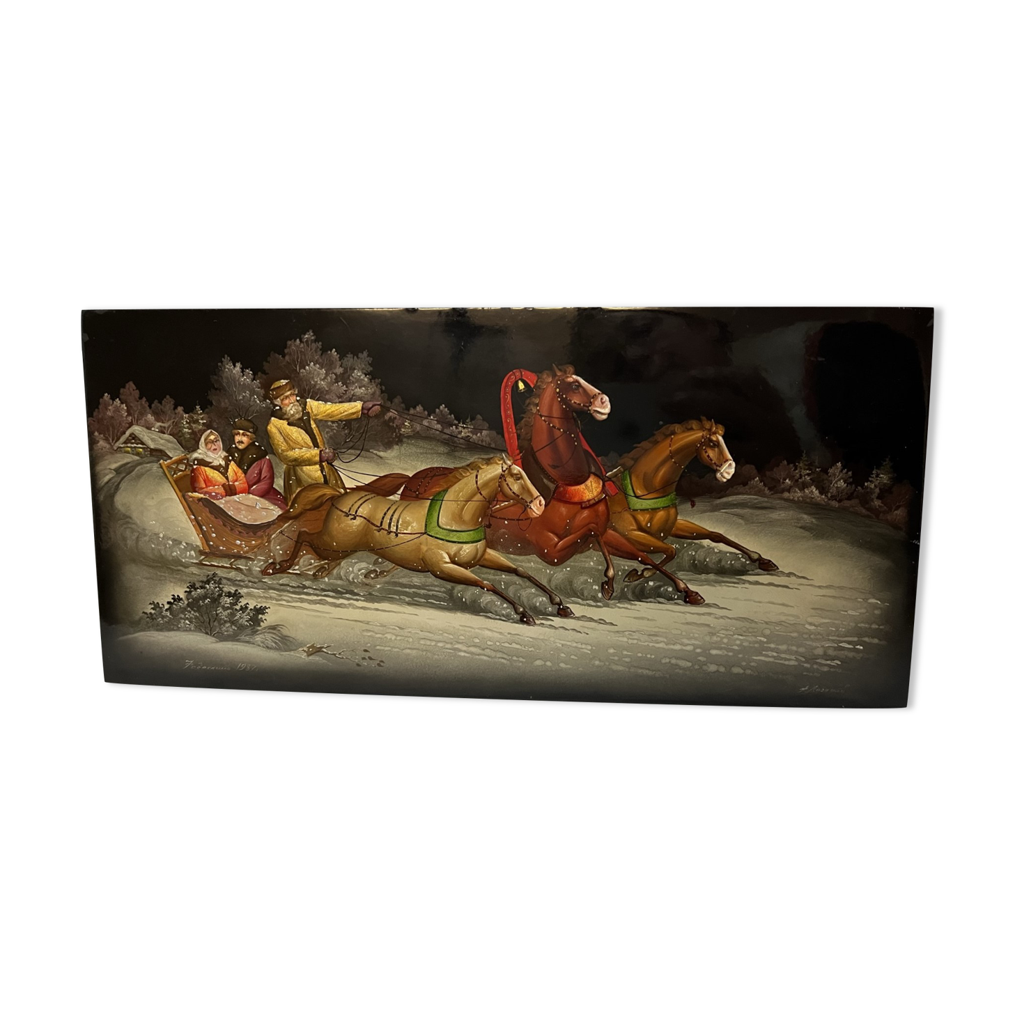 Peinture sur bois laqué Russie, Fedoskino, décor troïka datée 1987