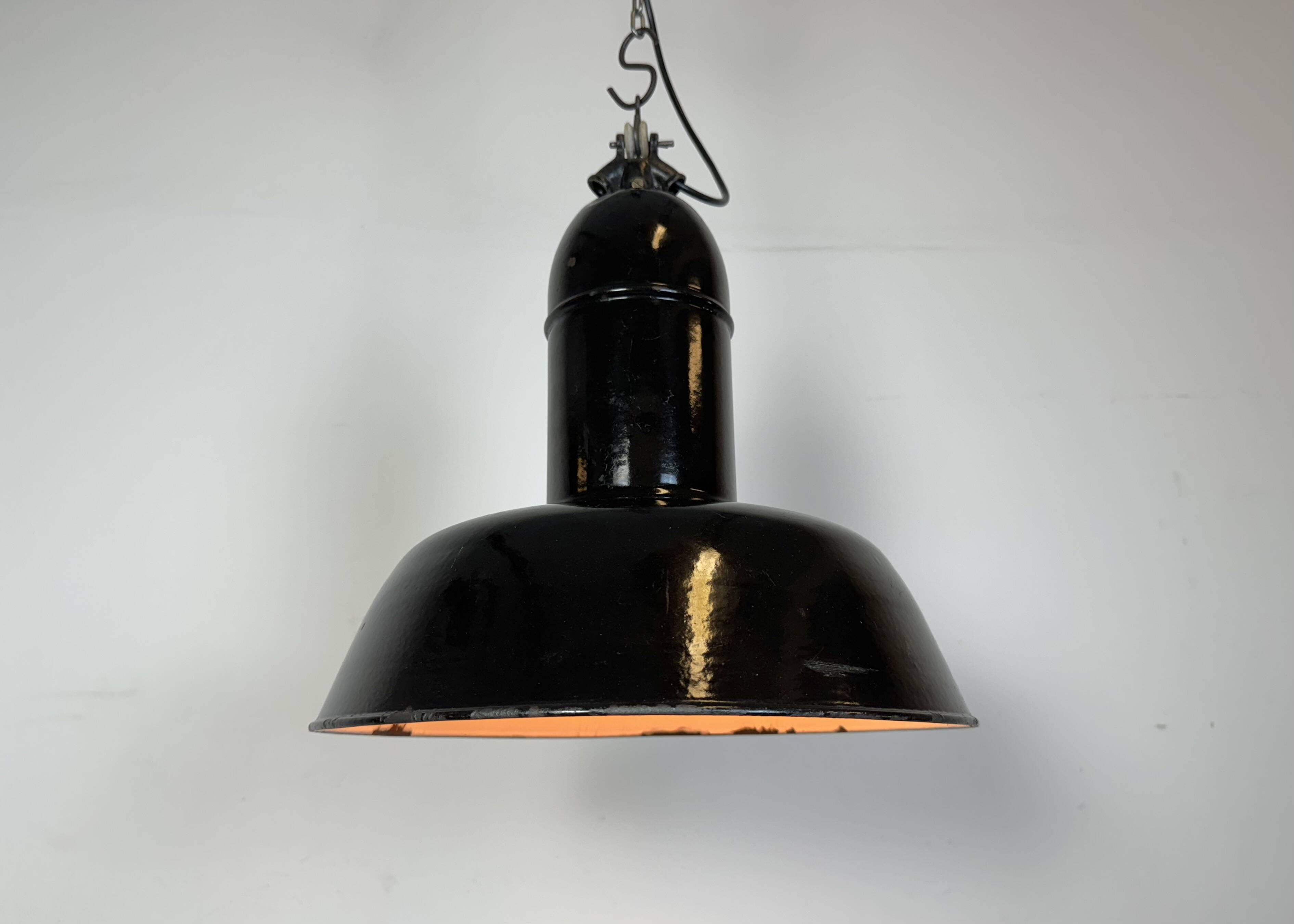 Industrial Black Enamel Factory Lamp with Cast Iron Top, 1930s
