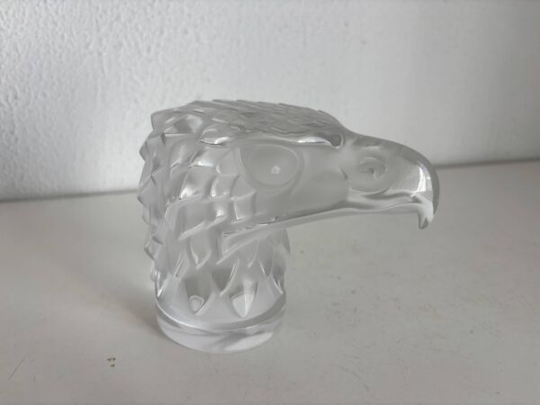 Tête d'Aigle en cristal Lalique signé, années 80