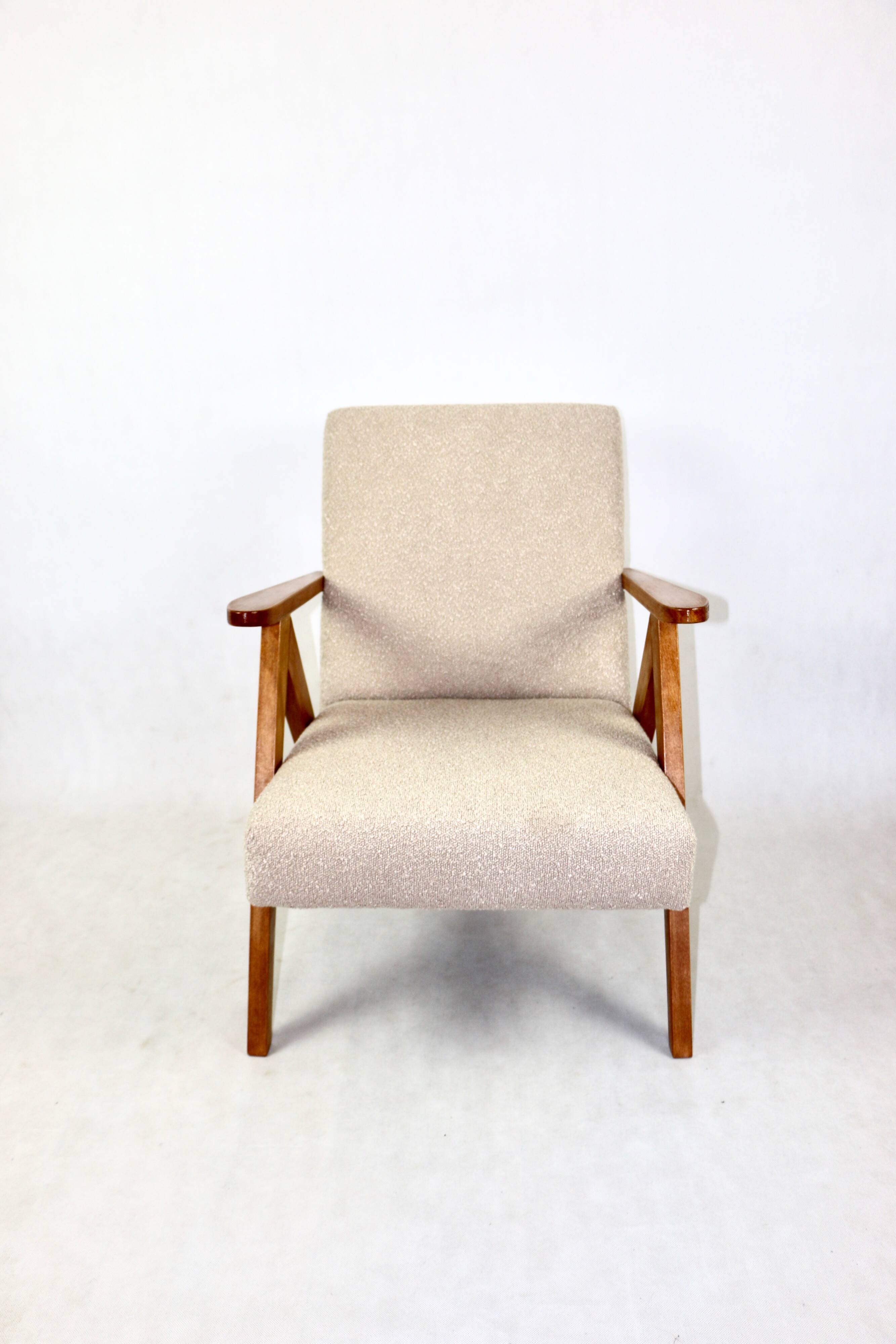 Vintage armchair B-310 VAR beige structural boucle 1970s - 2 pieces available - light wood