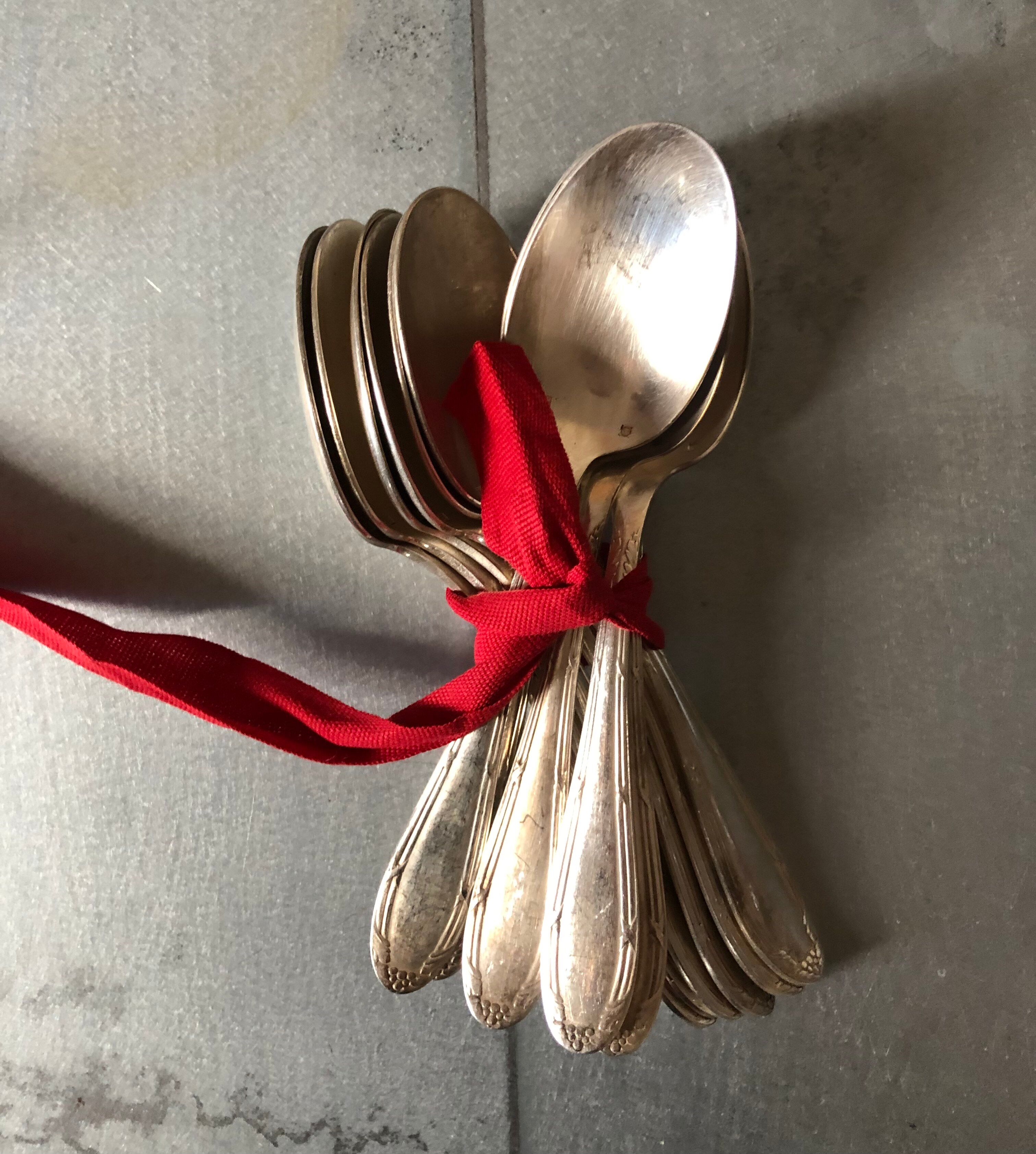 Batch of silver metal tablespoons