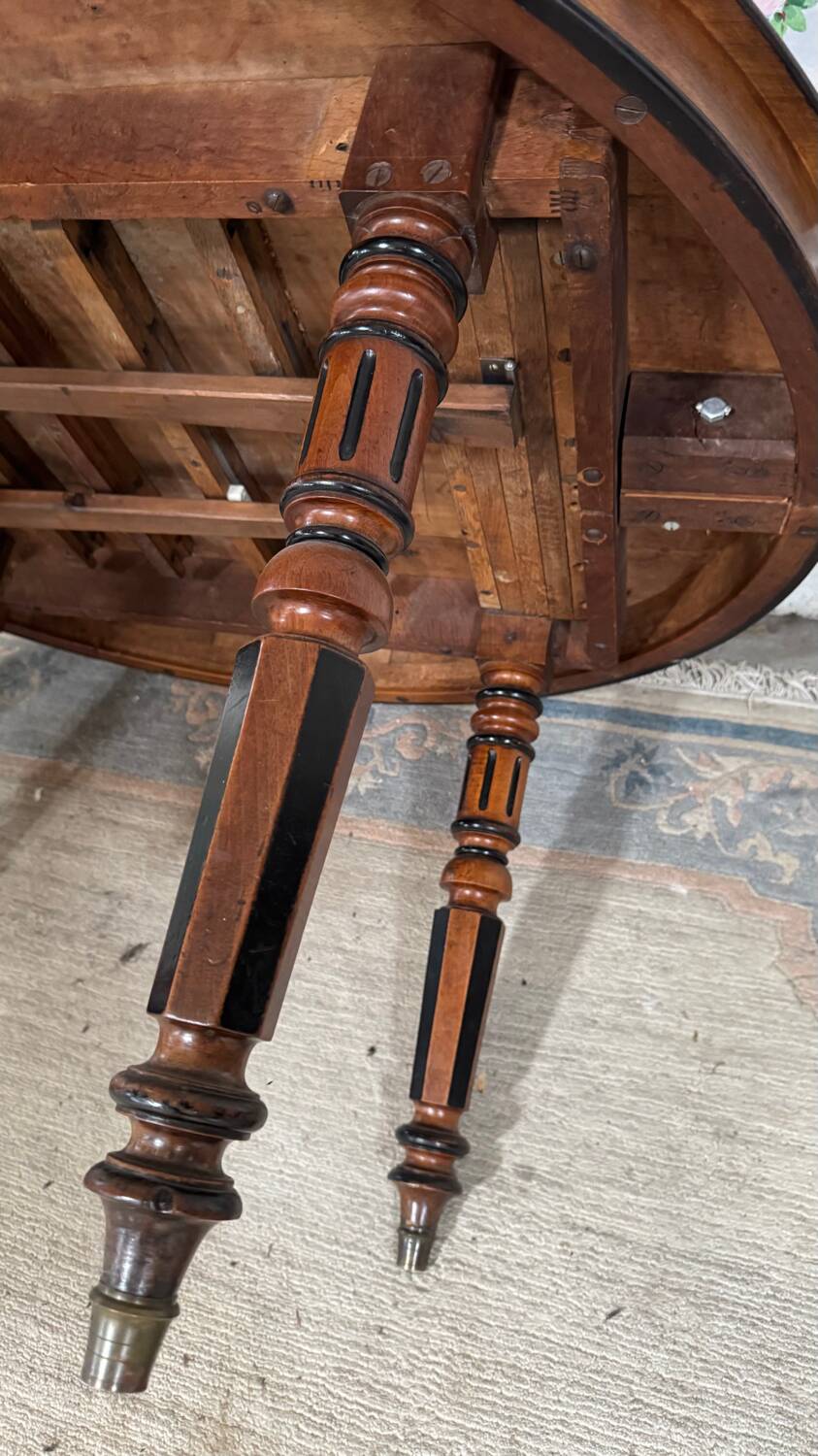 Oval Mahogany Dining Table N III