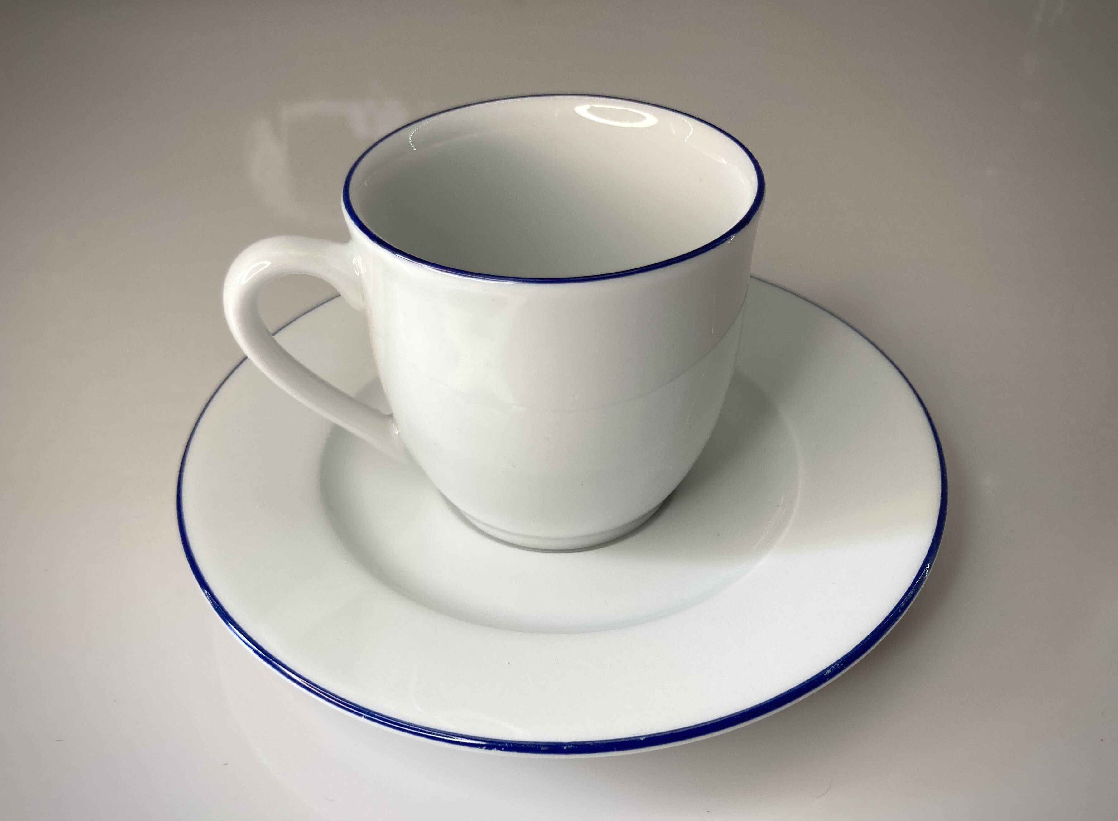 4 Espresso cups and saucers - Guy Degrenne