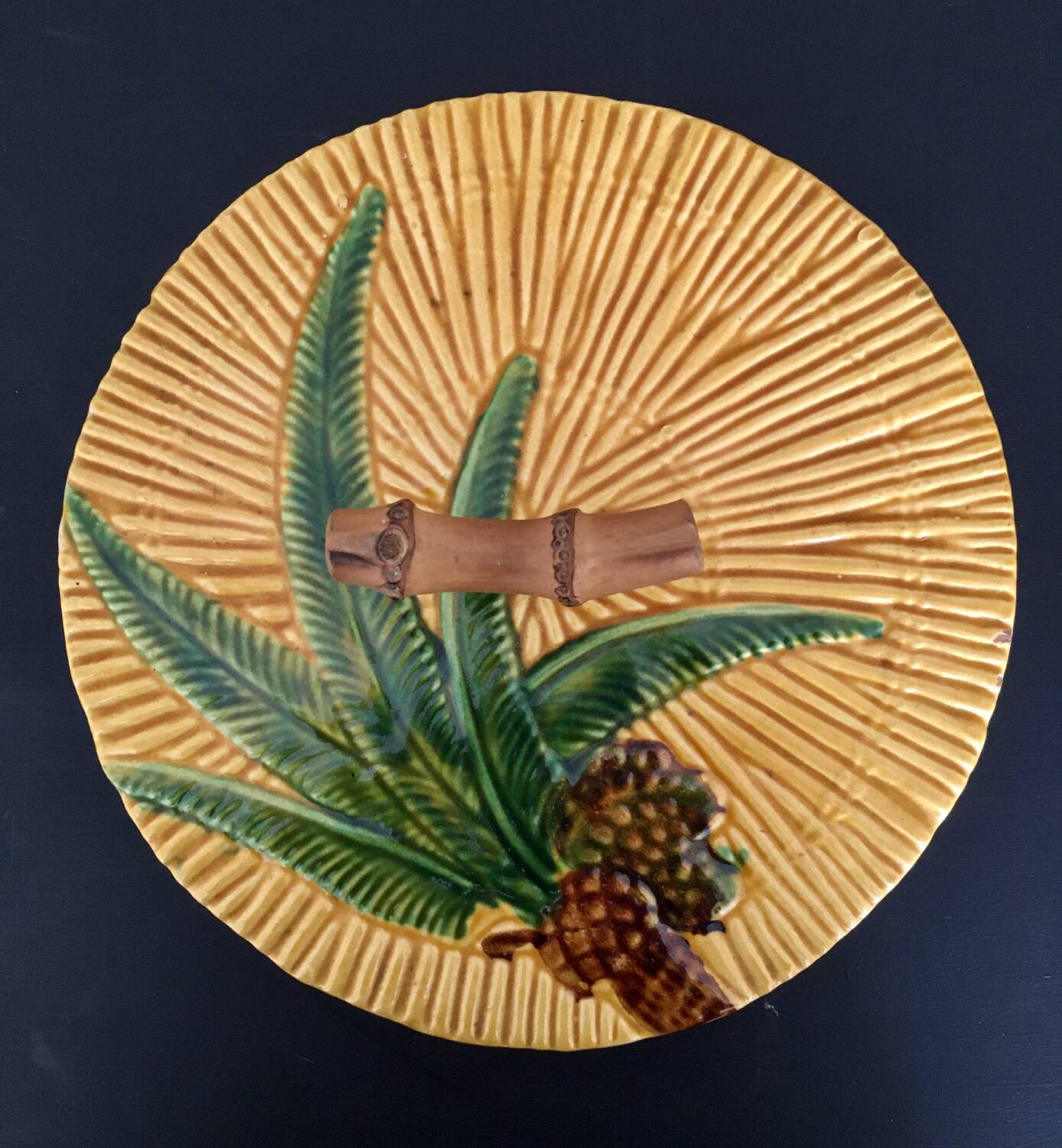 Ceramic tray