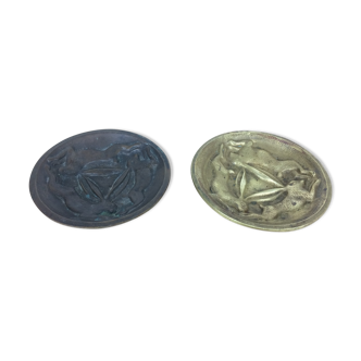 Pair of empty bronze pockets with hares, ashtray