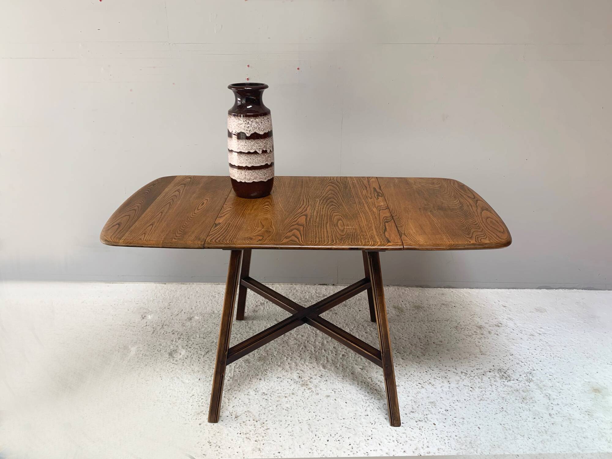 Ercol 1950’s ‘Old Colonial 377” Blue Label Drop Leaf Table