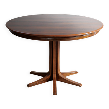 Danish dining table in rosewood.