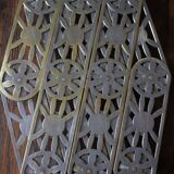 Folding metal trivia vintage flowers