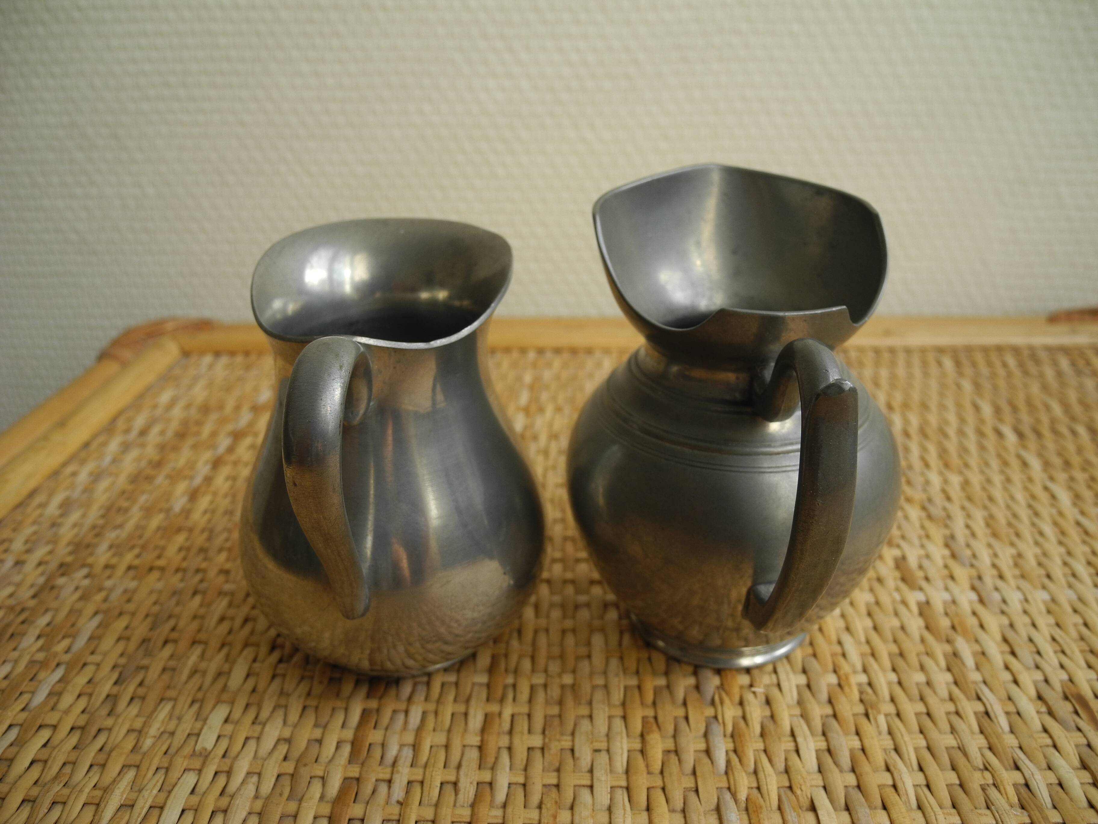 Lot anciens pots à lait crème étain fin