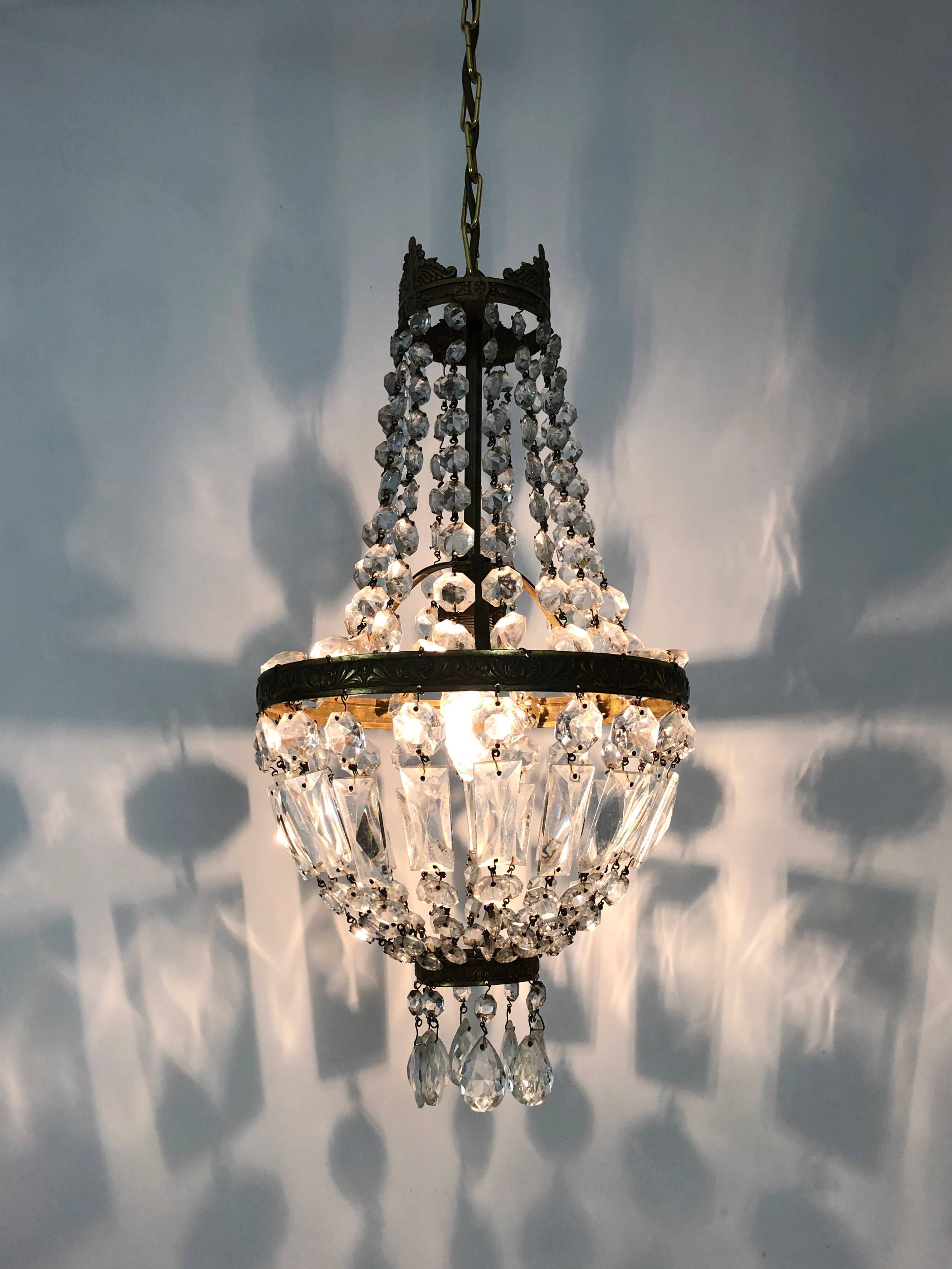 Former Italian hot air balloon chandelier, glass grapevines