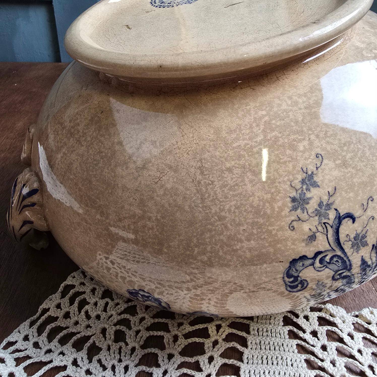 Antique Boulenger & Cie Choisy-le-Roi Wild Rose Terre de Fer tureen base