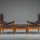 Ensemble de 3 fauteuils lounge danois modernes en chêne et cuir avec repose-pieds, conçus par Kristian Vedel pour Søren Wiladsen, années 1960.