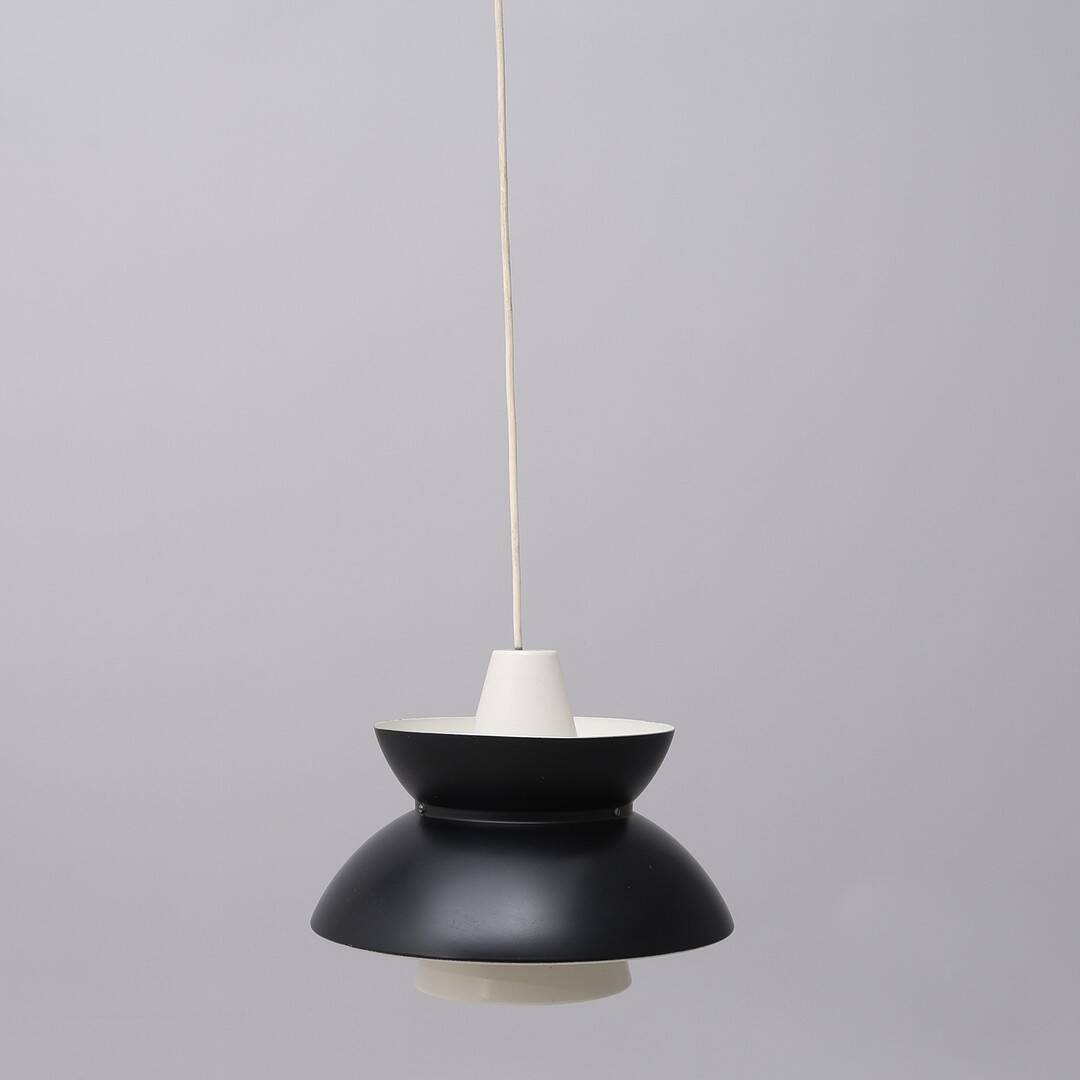 Henning Klok for Louis Poulsen. Pendant "Doo Wop"