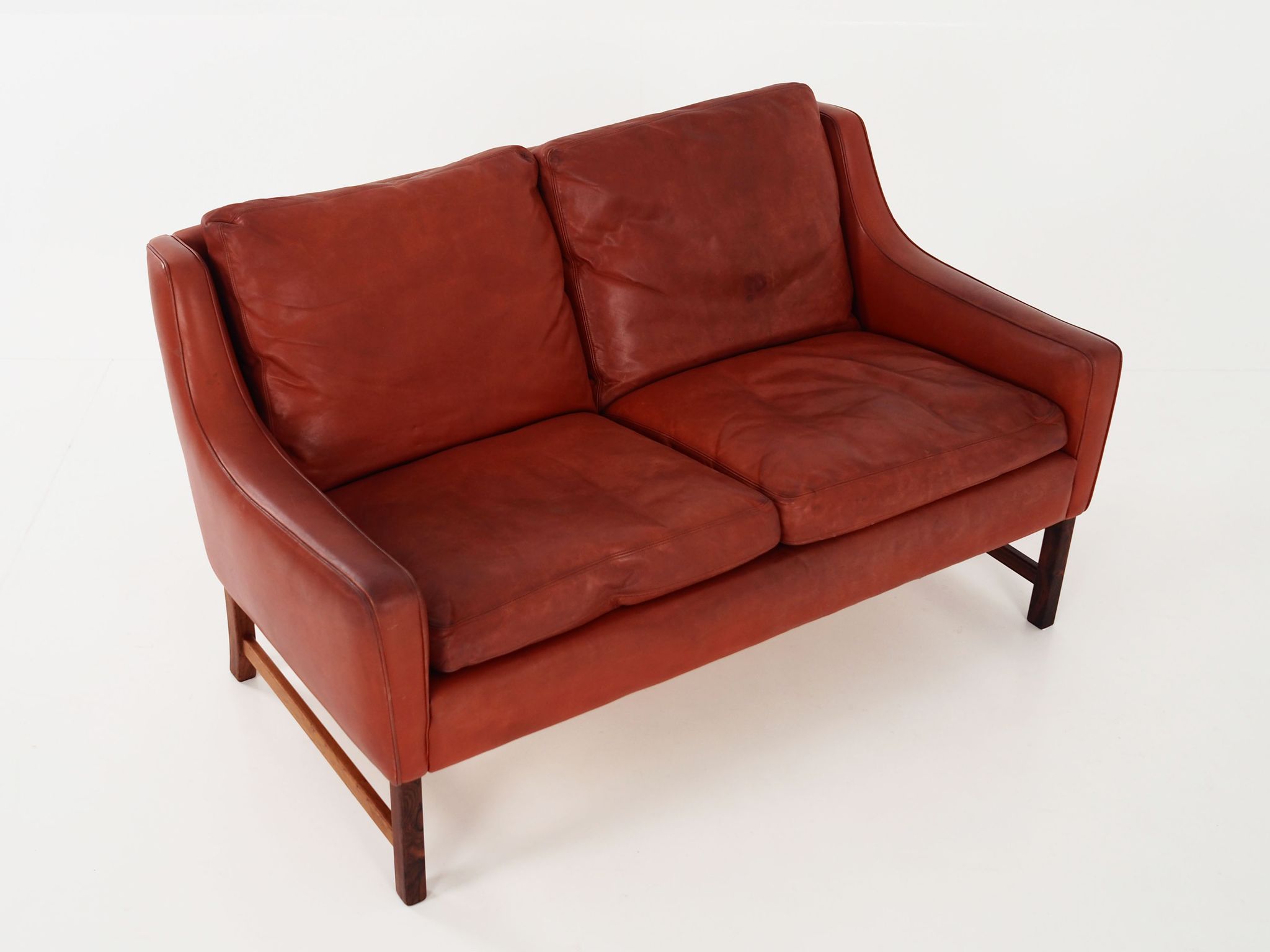 Red leather sofa, Scandinavian design, 1960s, designer: Fredrik Kayser, production: Vatne Møbler