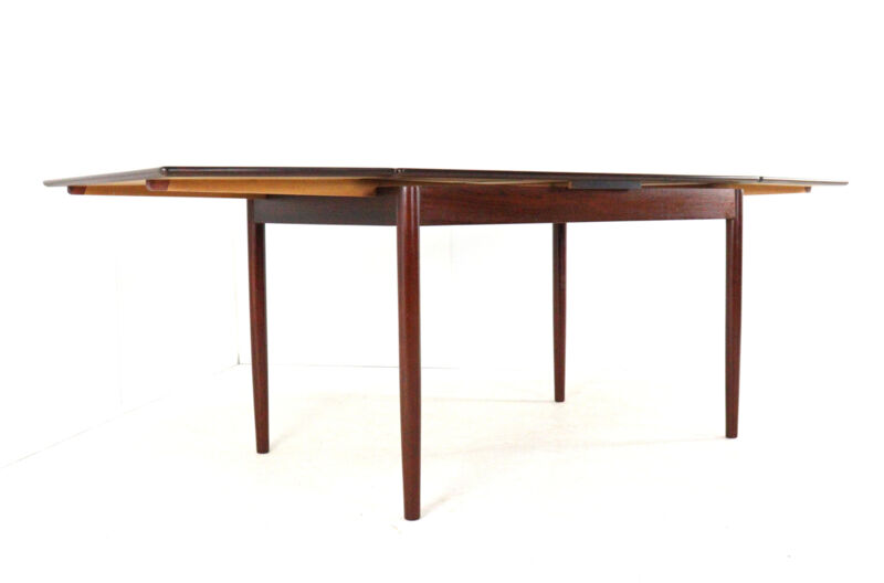 Table à manger extensible en bois de rose 'Stenstrup' - style mid-century moderne