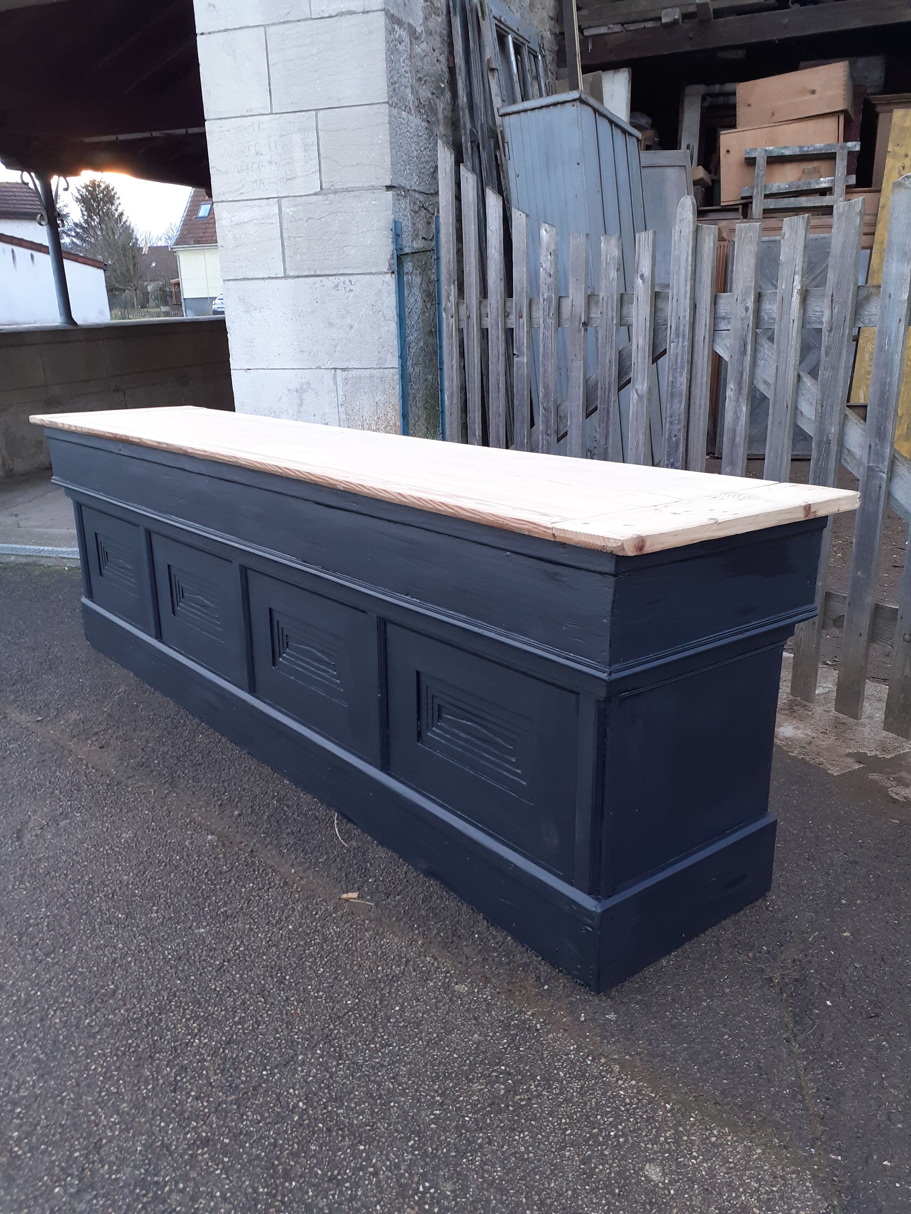 Counter trade furniture