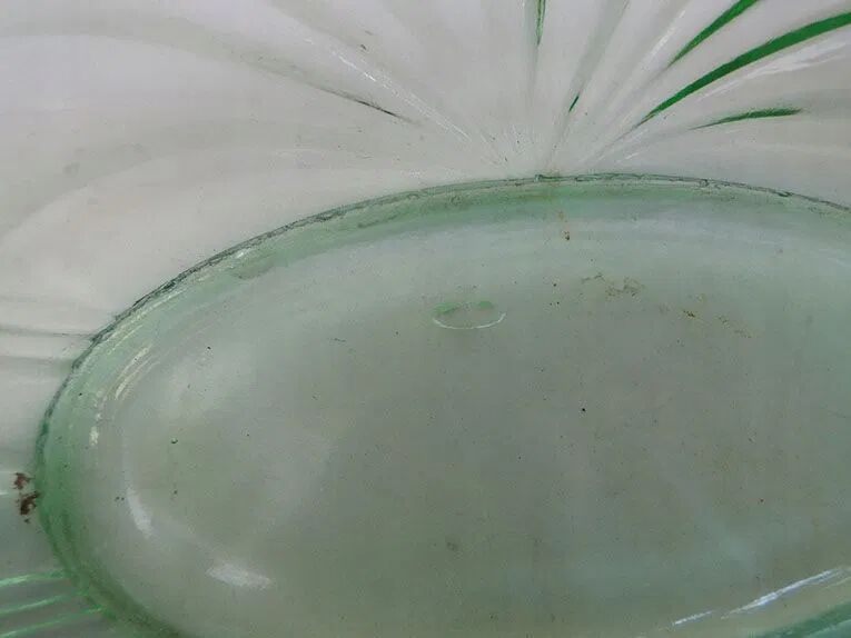 A8T Niemen Stolle Art Deco uranium fruit bowl