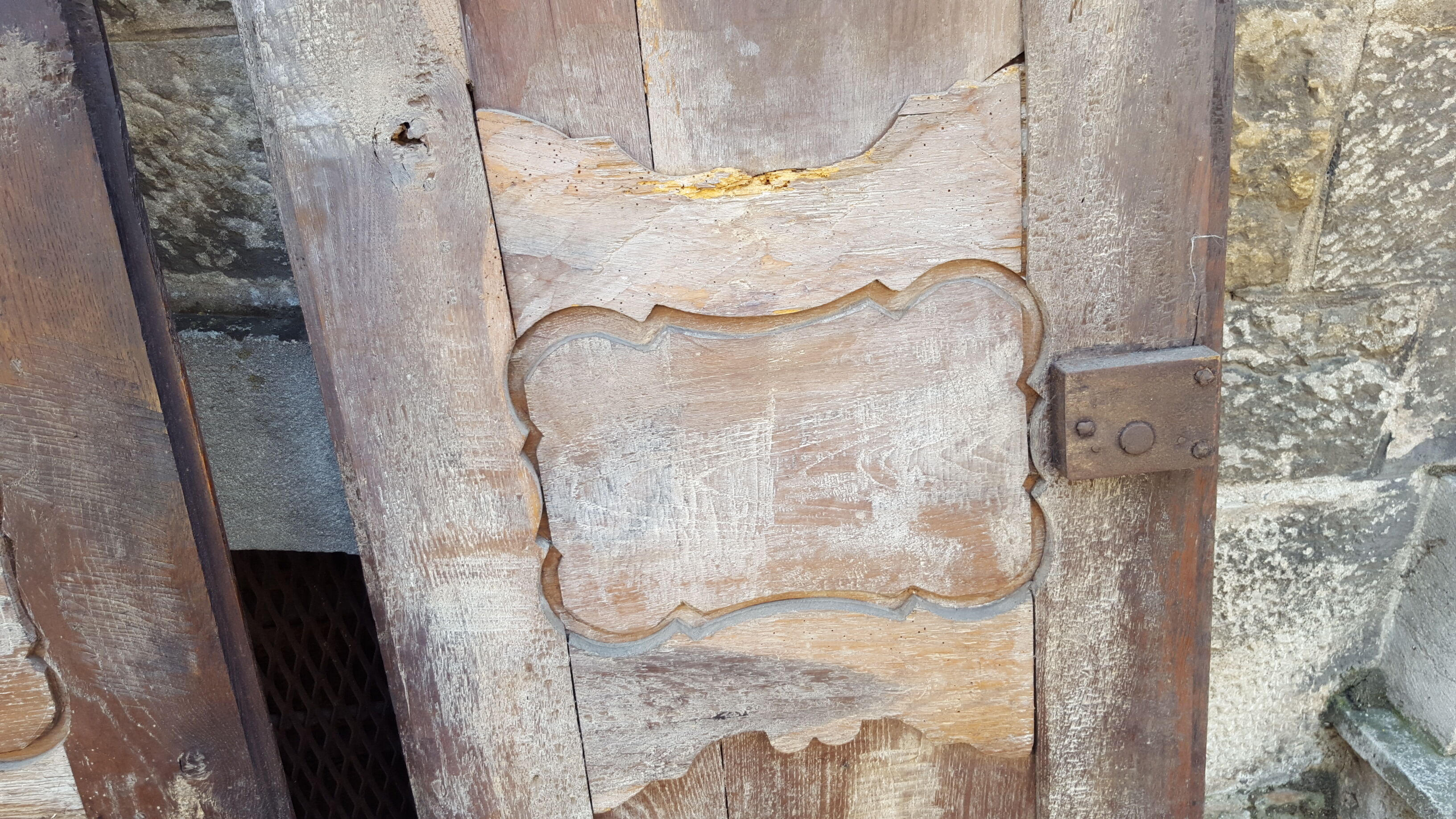 Paire de portes XVIIIème sculptées