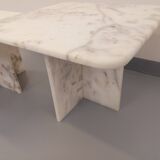 Pair of vintage nesting coffee tables in white marble from the 1970s.