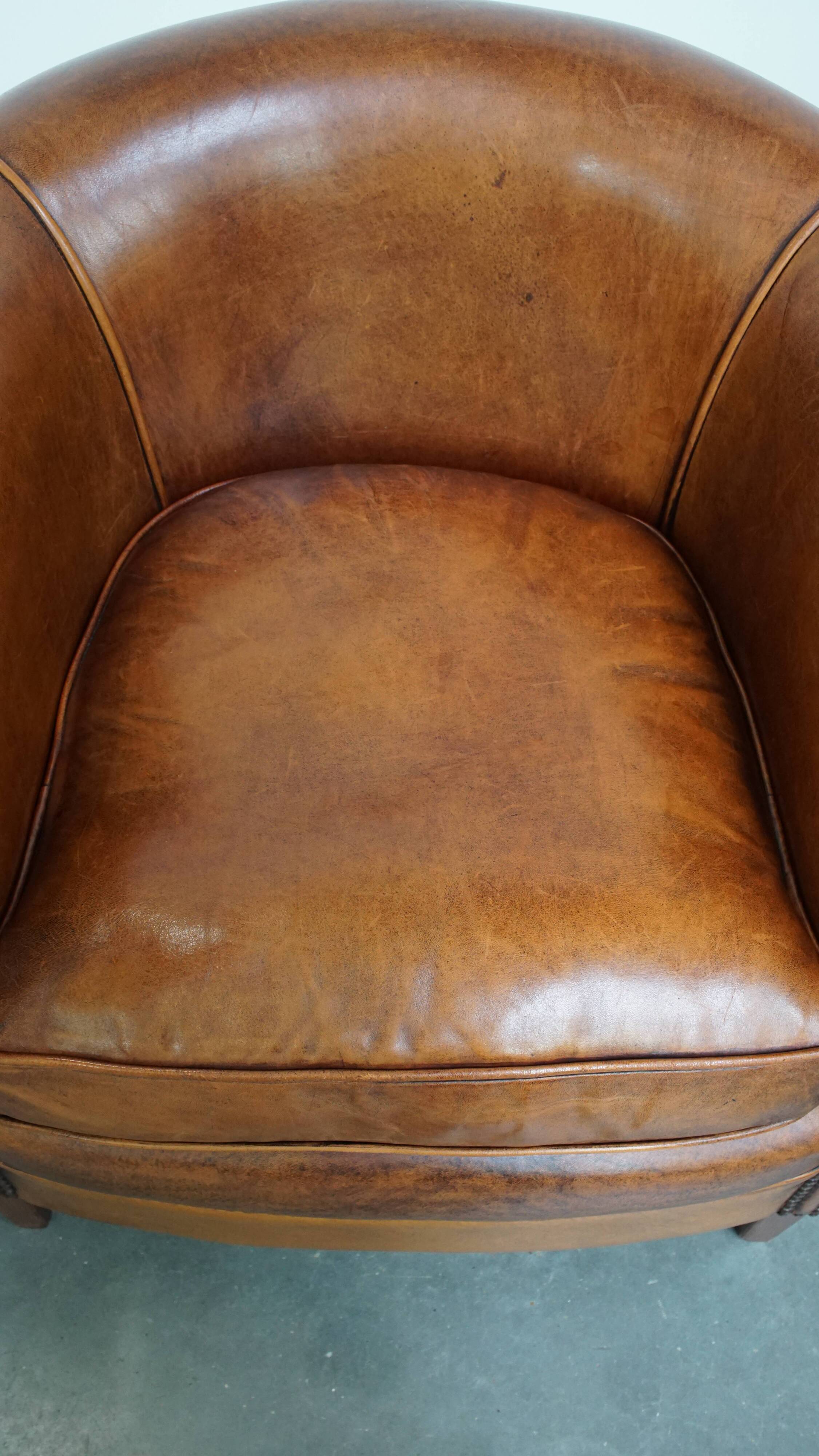 Set of 2 sheepskin leather club chairs