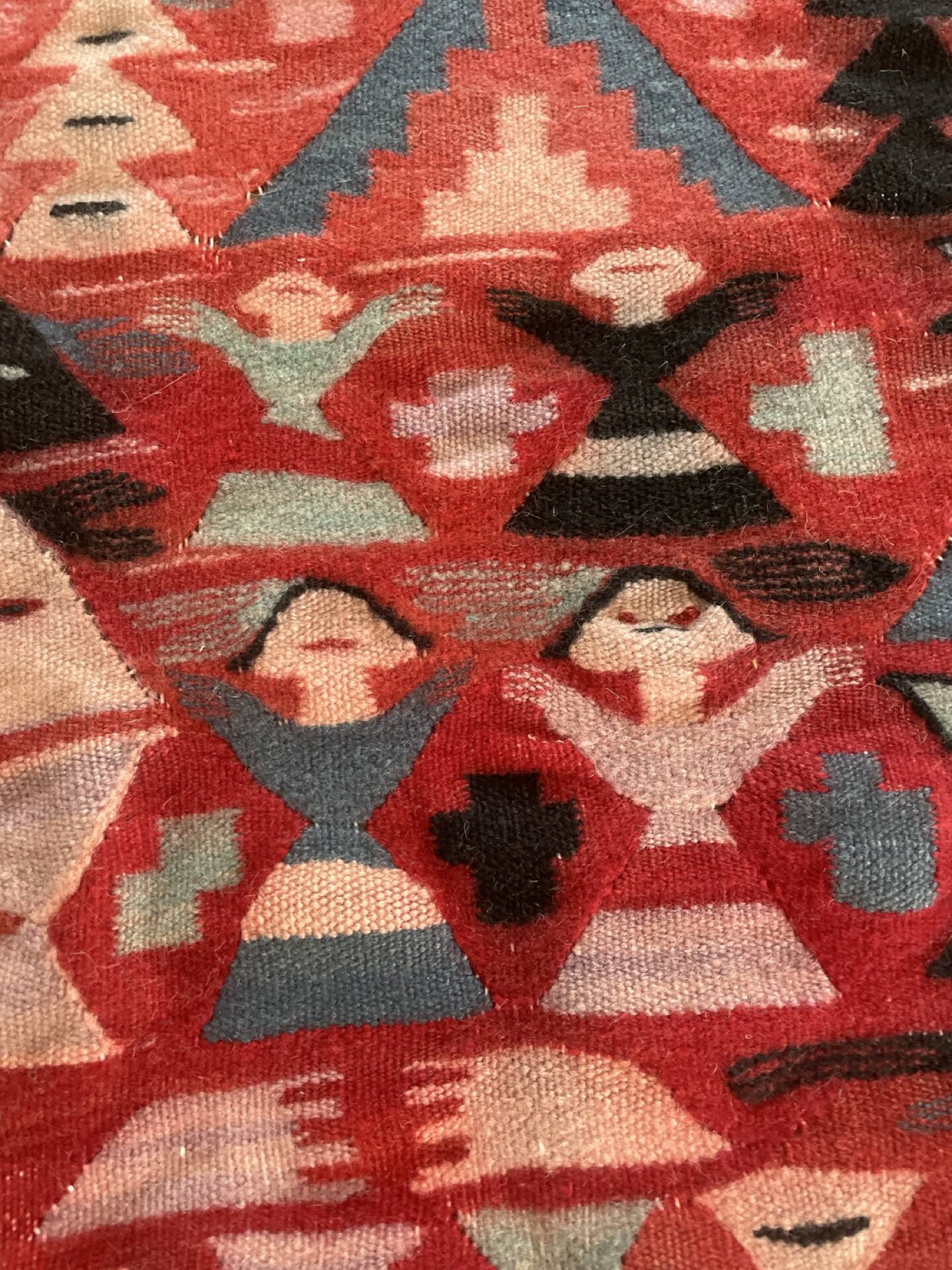 Tapis artisanal tissé main en laine et coton, motifs andins